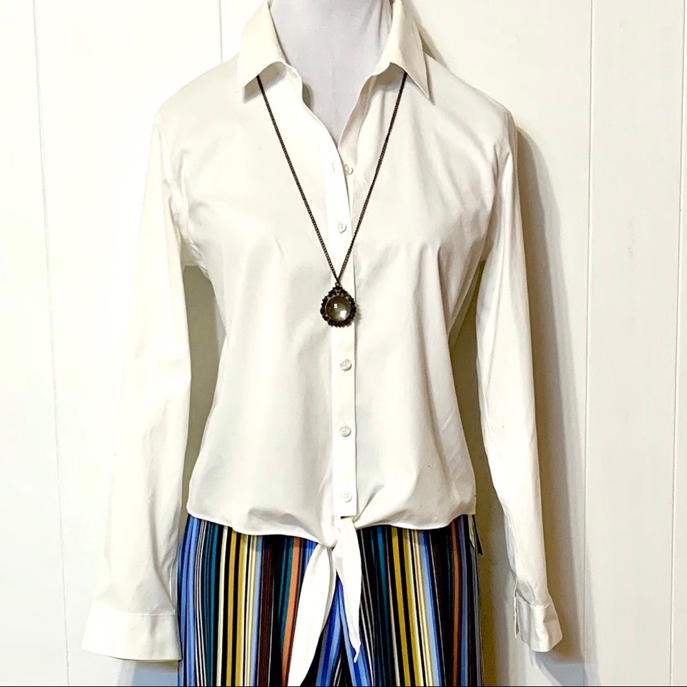 Chico’s No Iron Button Down Dress Shirt Sz 0 EUC